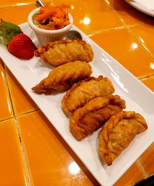 Curry puffs at Neecha Thai in Oakland