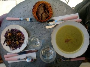 Primer plato at Sare & The in Sare