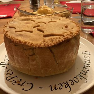 Whole pie at Mostarlic in Bouconville