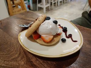Cookie monster ice cream sandwich at Holi Vegan Kitchen in North Miami Beach