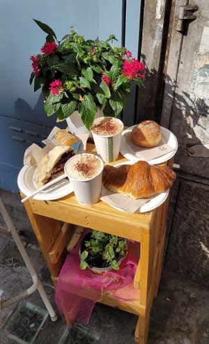 Breakfast at Wani Vegan Bakery in Rome