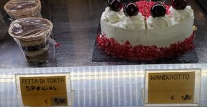  at Wani Vegan Bakery in Rome