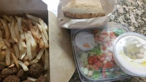 picnic box at The HipPea in Long Beach