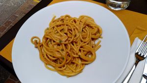 Spaghettoni alla carboveg at Amaranta Bio Bistrot in Rovereto