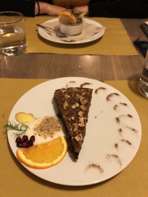   Vegan hazelnut cake at Amaranta Bio Bistrot in Rovereto