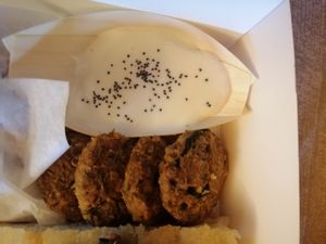 Polpettine e mayo at Black Sheep Raw • Vegan Lab & Bistrot in Trento