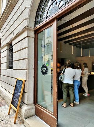  at Black Sheep Raw • Vegan Lab & Bistrot in Trento