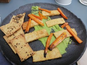 Tempeh grigliato at Black Sheep Raw • Vegan Lab & Bistrot in Trento
