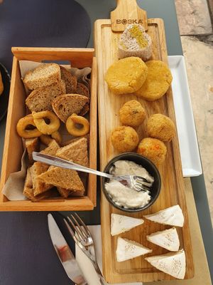 Mixed tagliere at Black Sheep Raw • Vegan Lab & Bistrot in Trento