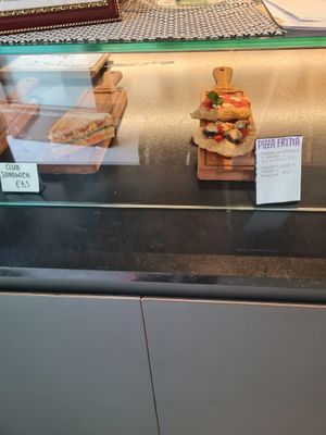 Entrees and savory snacks at Black Sheep Raw • Vegan Lab & Bistrot in Trento