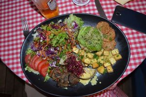 Was very good, a plate for 2 with french fries and a beer is enough ;)
People are very nice too.
You should definitely try it ! at La Salamandre in Etretat