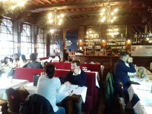 the restaurant room at La Salamandre in Etretat