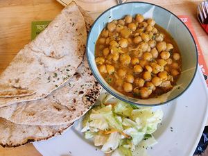 spicy chickpea curry with chapatti at Himalaya Cafe in Edinburgh