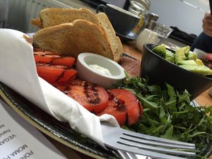 smashed avocado at The Flame Tree Cafe in Dundee