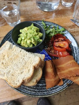 Avo smash at The Flame Tree Cafe in Dundee