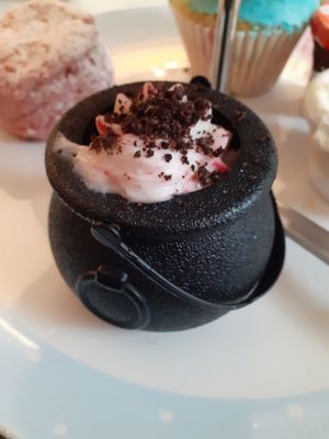 Cauldron cake at The Great British Cupcakery in Newcastle Upon Tyne