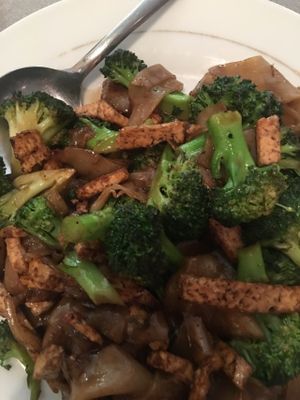 Pad See Ew at Thai Lotus in Salem