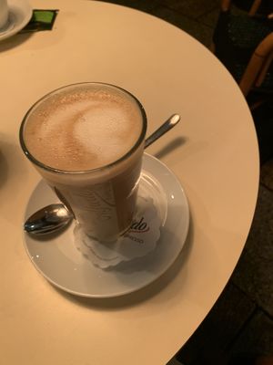 vanilla lattee at Slodki Wentzl in Krakow