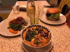 I had the left dish, tempeh and wild Brokkoli on a carrot mash with a fresh salad, Taste Explosion and something i never had before! They also have vegan Ramen and burgers. at Veganic in Krakow