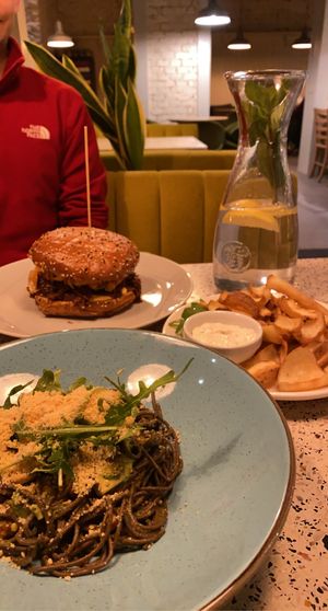 Spaghetti with avocado and kimchi burger at Veganic in Krakow