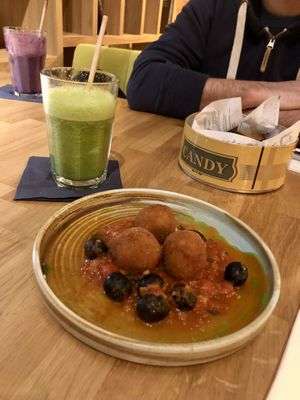 Vegan arancini #Veganuary at Veganic in Krakow