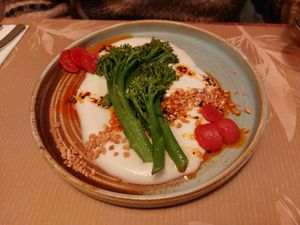 Starter - fried seasonal greens with white sauce at Veganic in Krakow