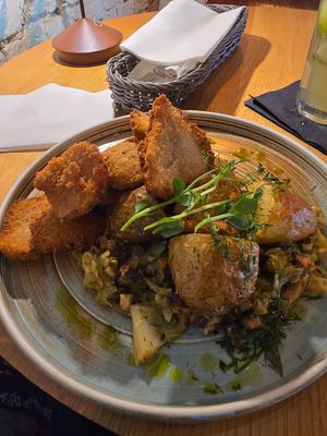 Oyster mushroom cutlets with cabbage and potatoes at Veganic in Krakow