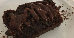 Vegan chocolate cake at El Fogon Verde in Madrid