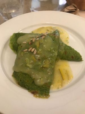 Superyummy Veggie crepes at El Fogon Verde in Madrid