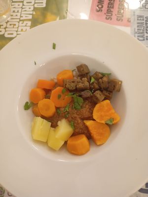 Mafé senegalés con cebada, verduras y seitán grillado at El Fogon Verde in Madrid