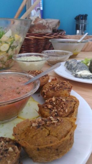 Veggie Buffet at Le Court Circuit in Tours