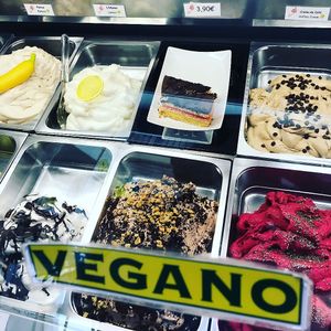 pure vegan! at La Gelateria del Barri - Born La Ribera in Barcelona