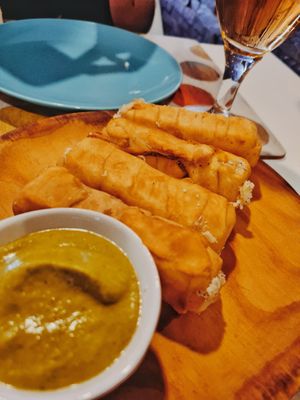 Tequeños at Cookaluzka in Madrid