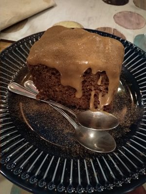 Bizcocho de cúrcuma at Cookaluzka in Madrid