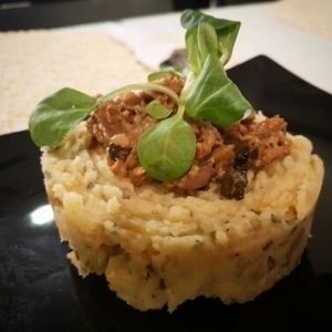 pure de patatas y plátano con topping de setas at Cookaluzka in Madrid