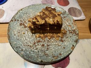 Tarta snickers  at Cookaluzka in Madrid