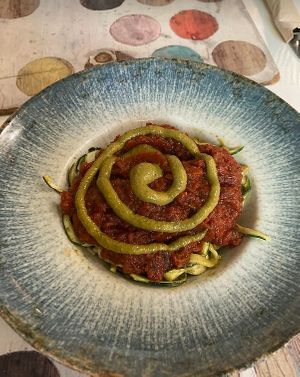 Zucchini noodles at Cookaluzka in Madrid