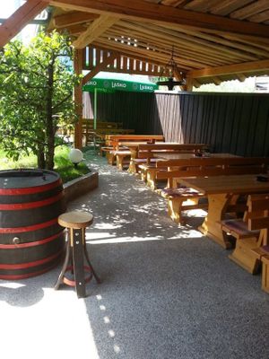Outdoor seating at Pizzerija Asic at Pizzerija Asic in Zagorje Ob Savi