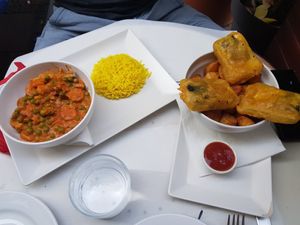 Curry and fish'n'chips at Mayka in Belgrade