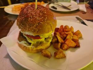 "Miss piggy burger" at Mayka in Belgrade