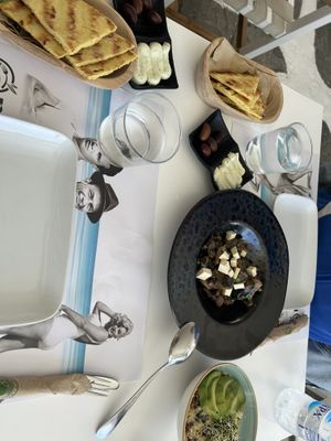 Pita, mushrooms, power bowl  at Nice n Easy in Mykonos