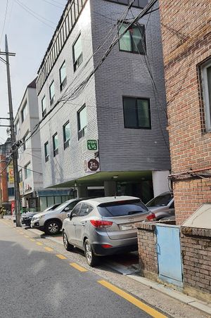 Exterior of location - street view at Il Sang - 일상 in Seoul