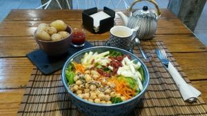 Salat and Potatoes at Bioloco in Gran Canaria