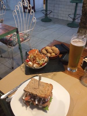 mojo potatotes, other potatoes, club sandwich burger at Bioloco in Gran Canaria