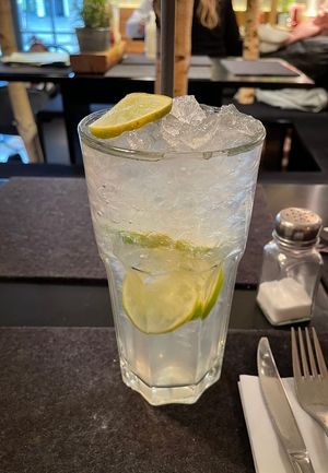 Peach-lime lemonde #Veganuary at Hans im Glück in Koblenz