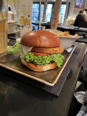 „Glücksgriff“ chickenlike burger (vegenuary exclusive) #Veganuary at Hans im Glück in Koblenz