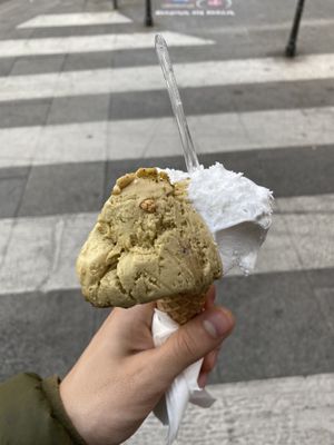 Pistachio and coconut at Gelateria Latteneve in Milan