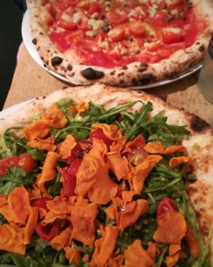 Es war so mega lecker.... Zwar nur 2 Vegane Pizzen und mehrere Vegetarische auf der Karte, aber es hat sich sehr gelohnt   at 485Grad Pizza in Cologne