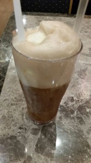 A&W root beer float at Veggie King in Central Singapore