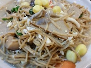 Fried Yee noodles  at Veggie King in Central Singapore